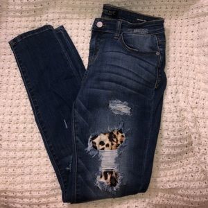 Judy Blue Skinny Jeans with Leopard/Cheetah Print Distressing 9/29